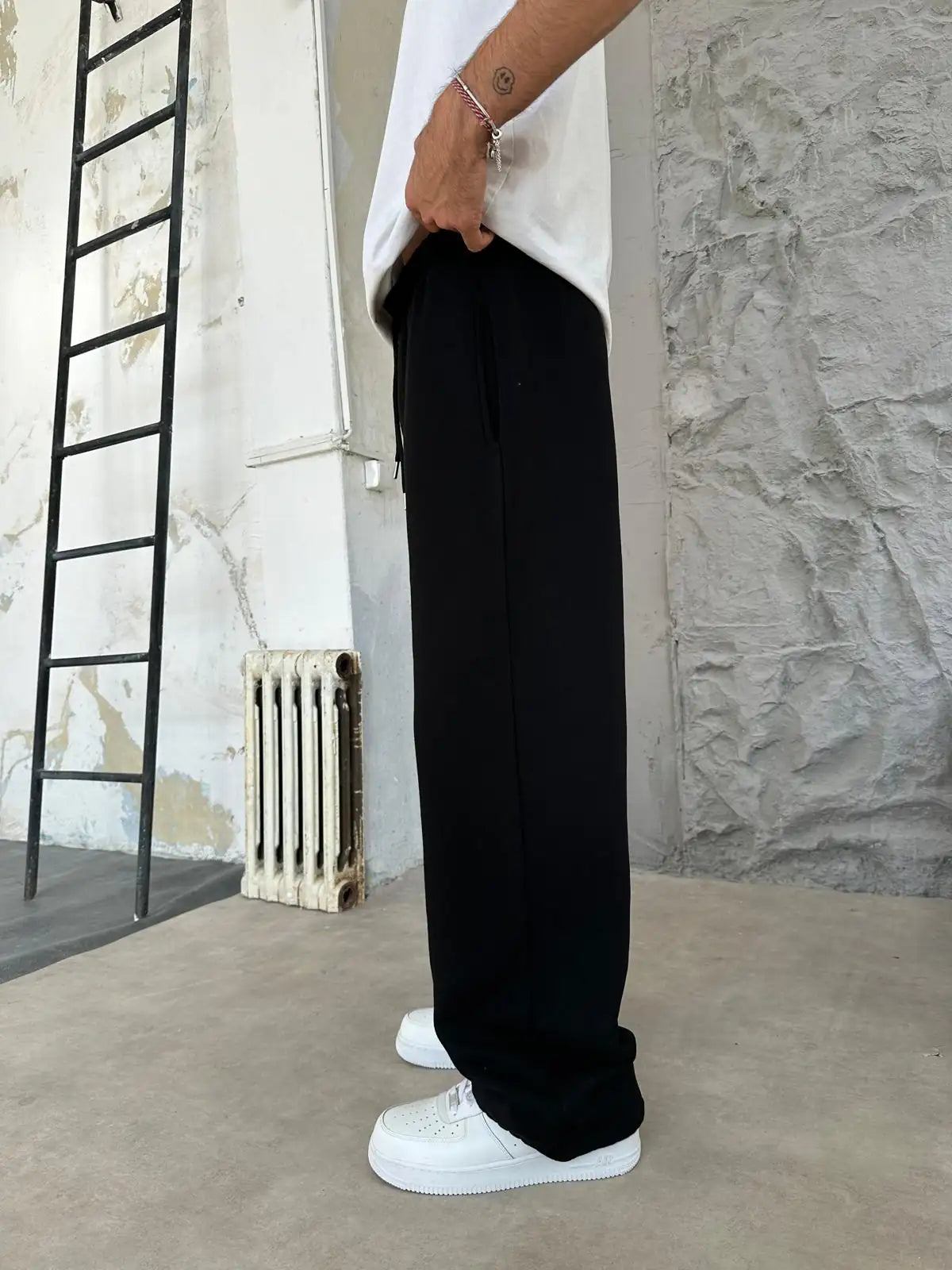 Black Oversized Basic Sweatpants