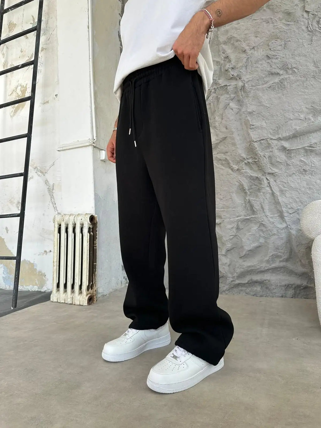 Black Oversized Basic Sweatpants