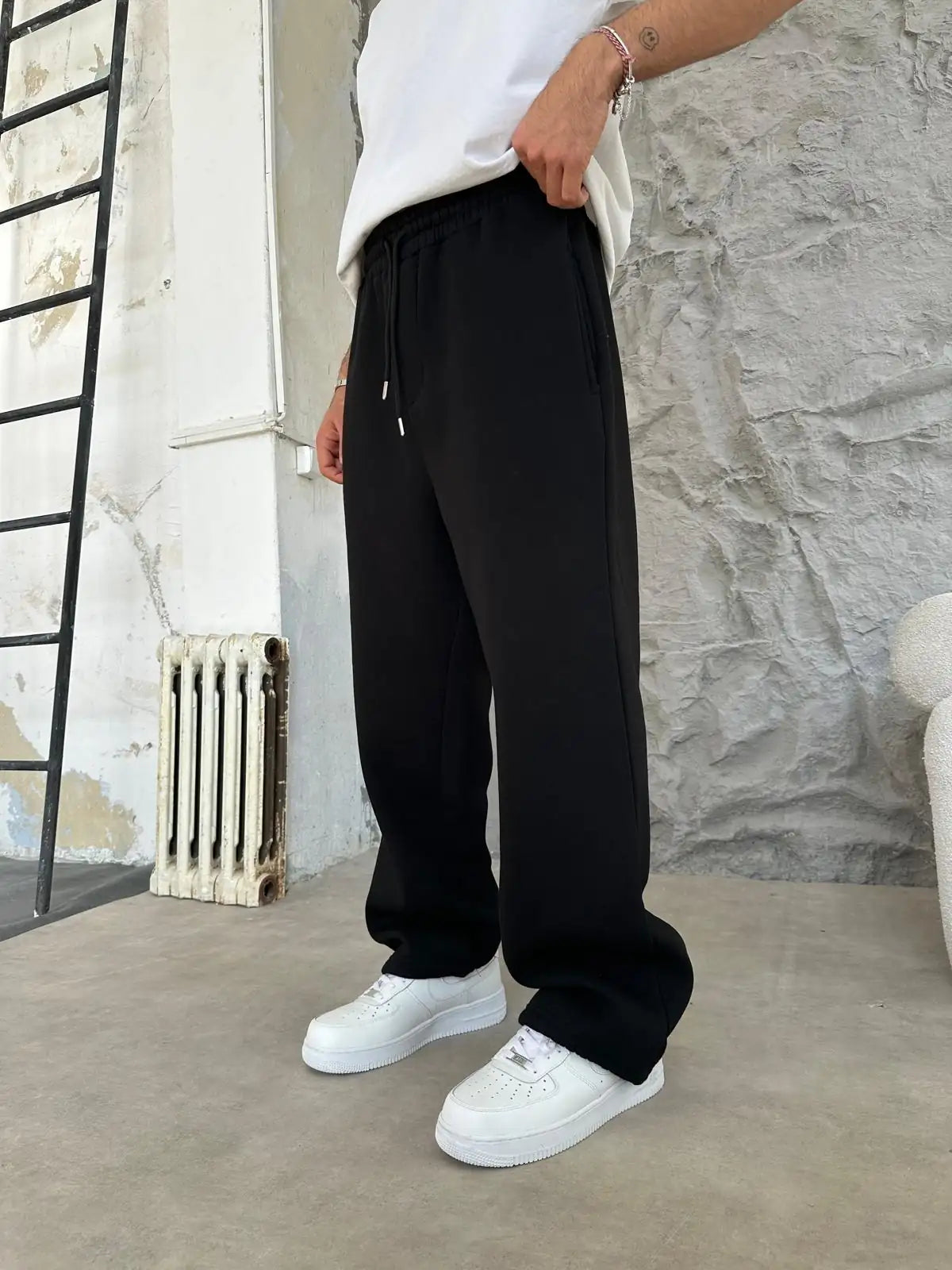 Black Oversized Basic Sweatpants