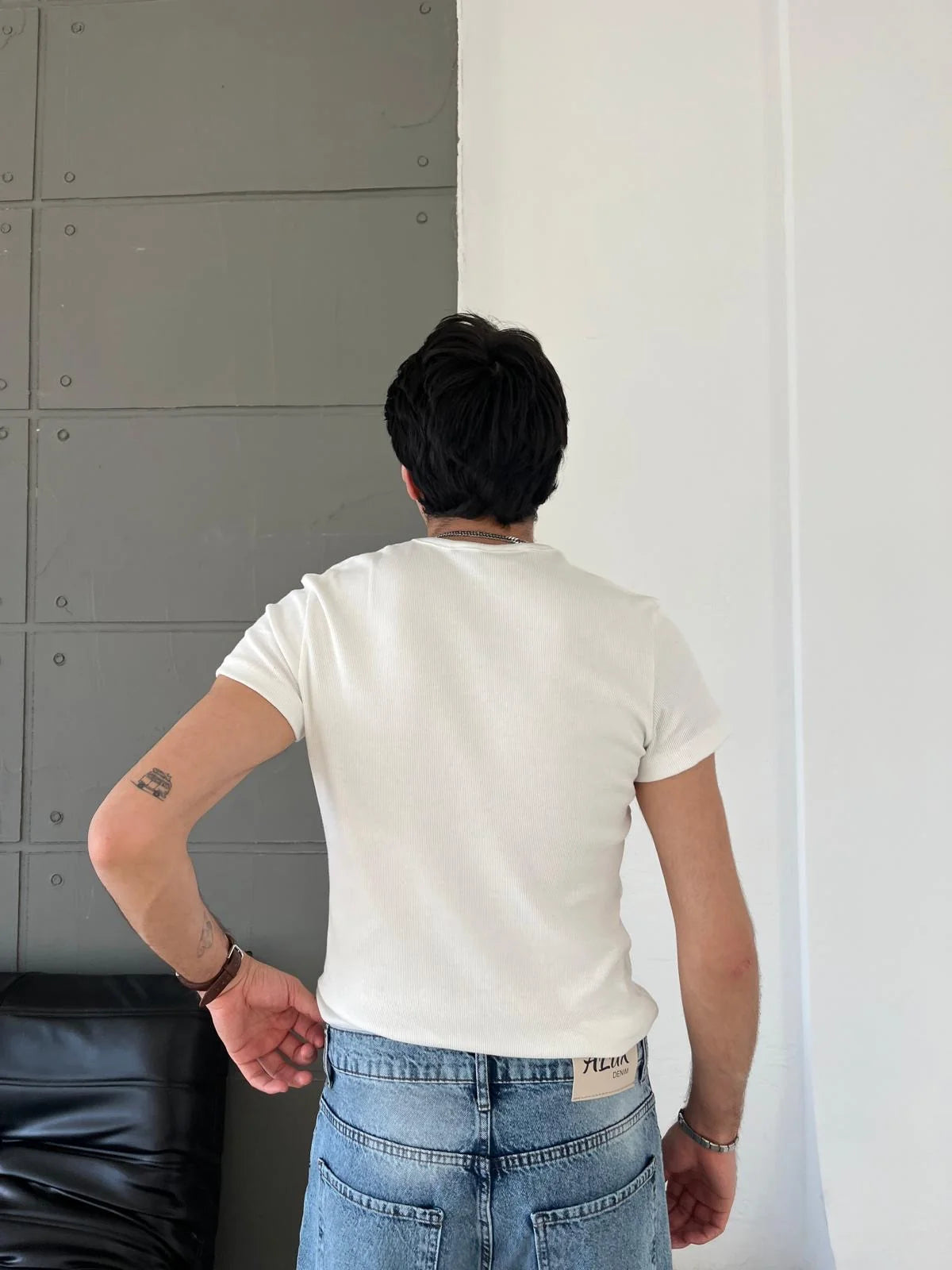 Crew Neck Regular Knit White T-Shirt