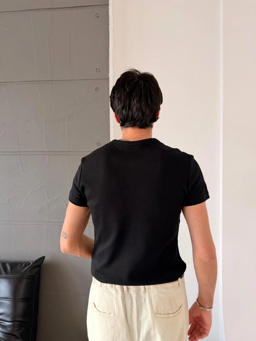Crew Neck Regular Knit Black T-Shirt