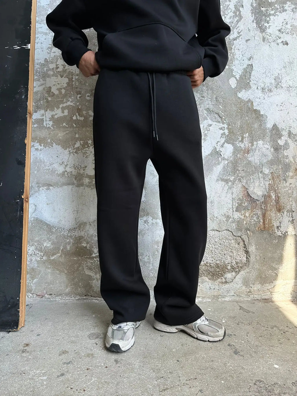 Black Oversized Basic Sweatpants