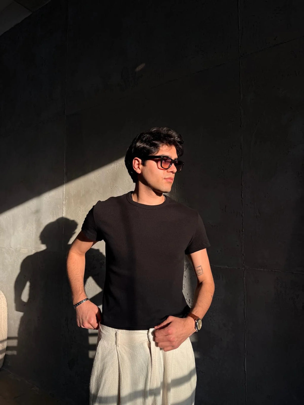 Crew Neck Regular Knit Black T-Shirt