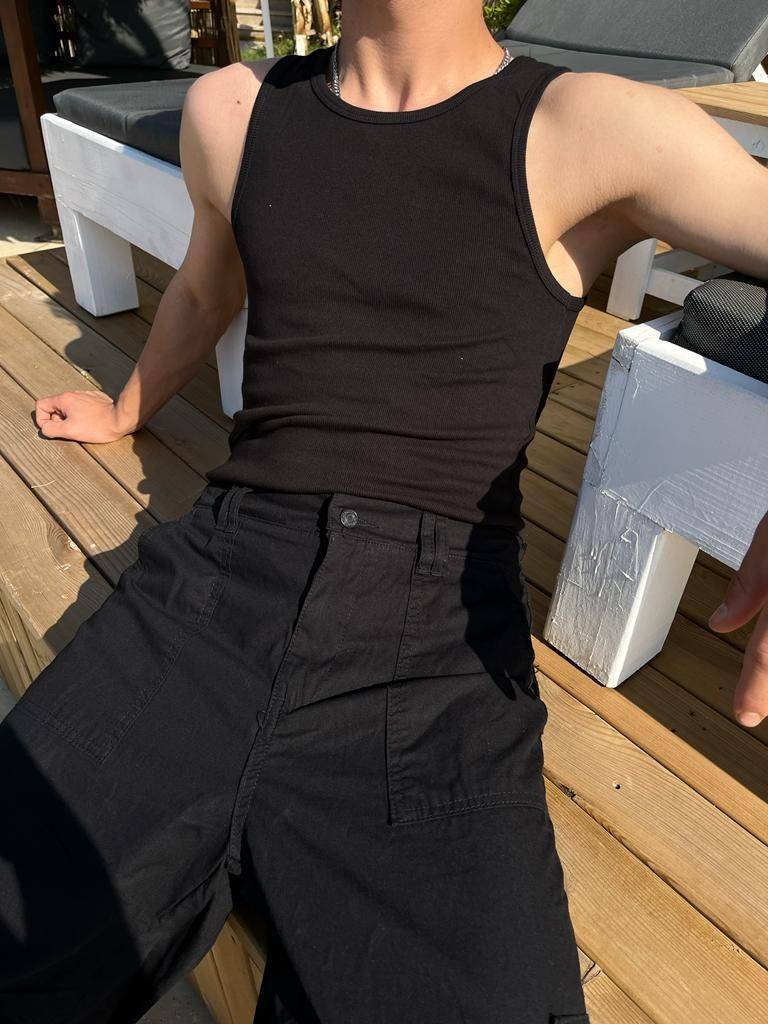 Black Basic Tank Top