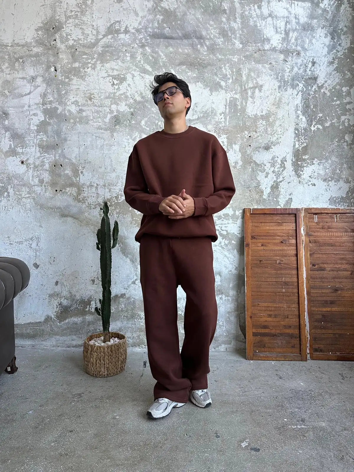 Essential Tracksuit Crewneck/Sweatpants Set - Brown