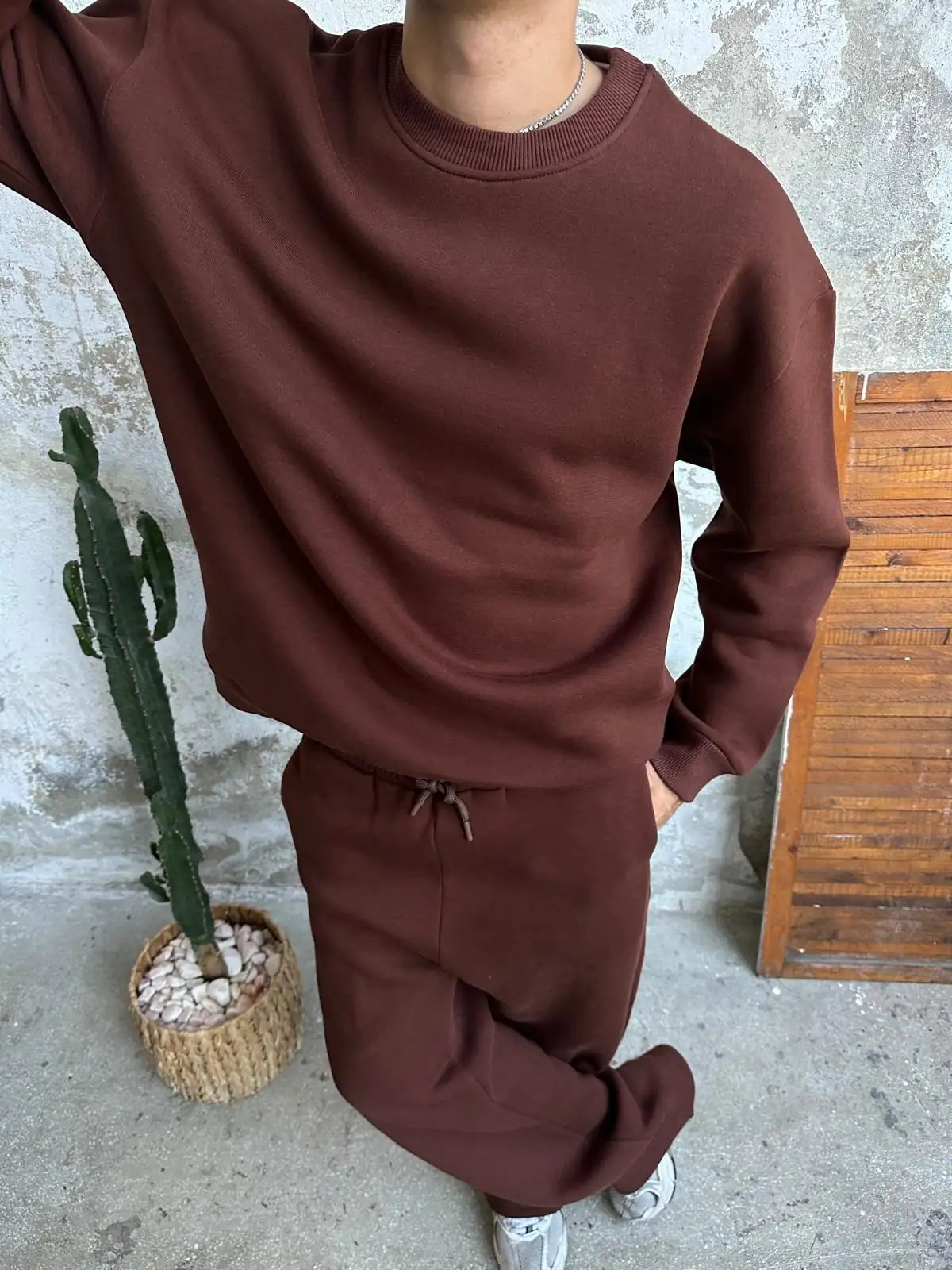 Essential Tracksuit Crewneck/Sweatpants Set - Brown
