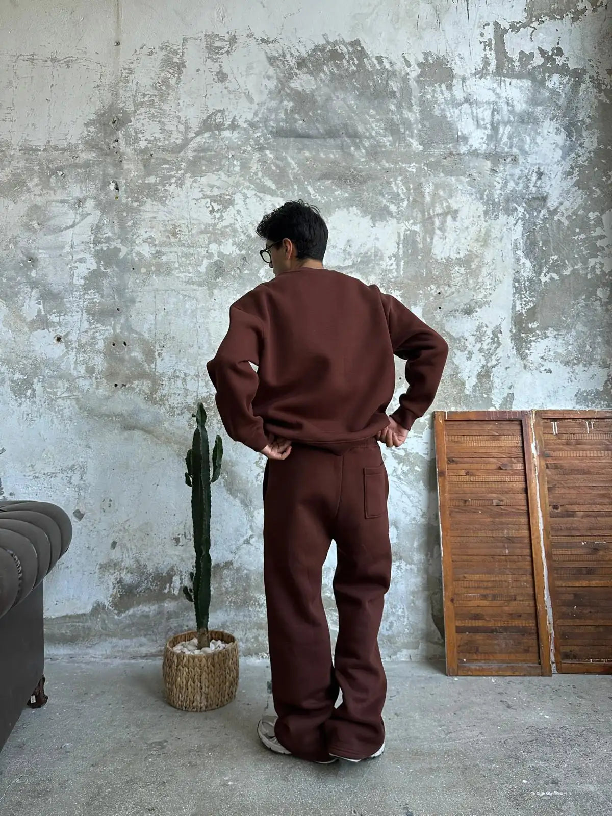 Essential Tracksuit Crewneck/Sweatpants Set - Brown