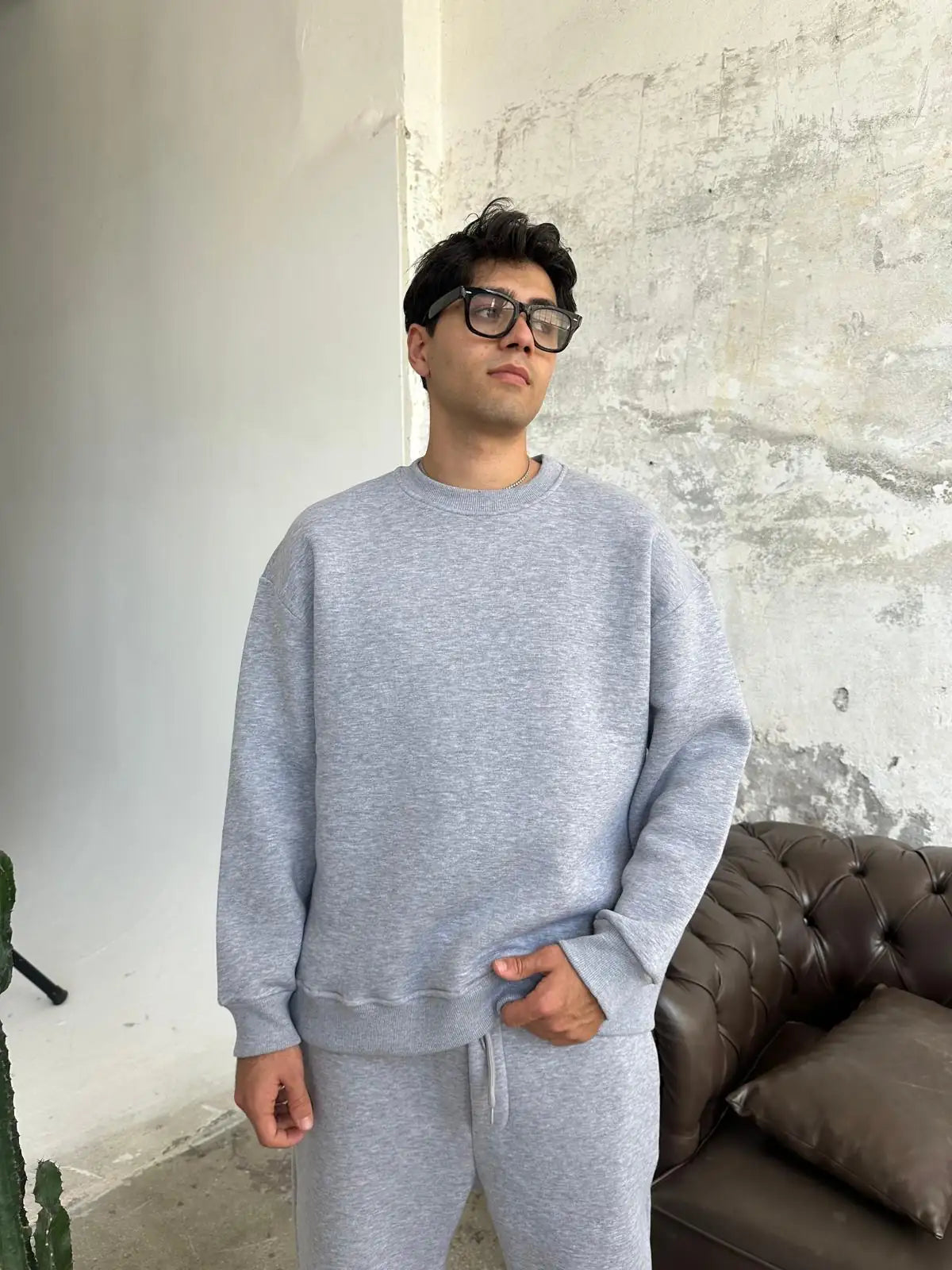 Essential Tracksuit Crewneck/Sweatpants Set - Gray