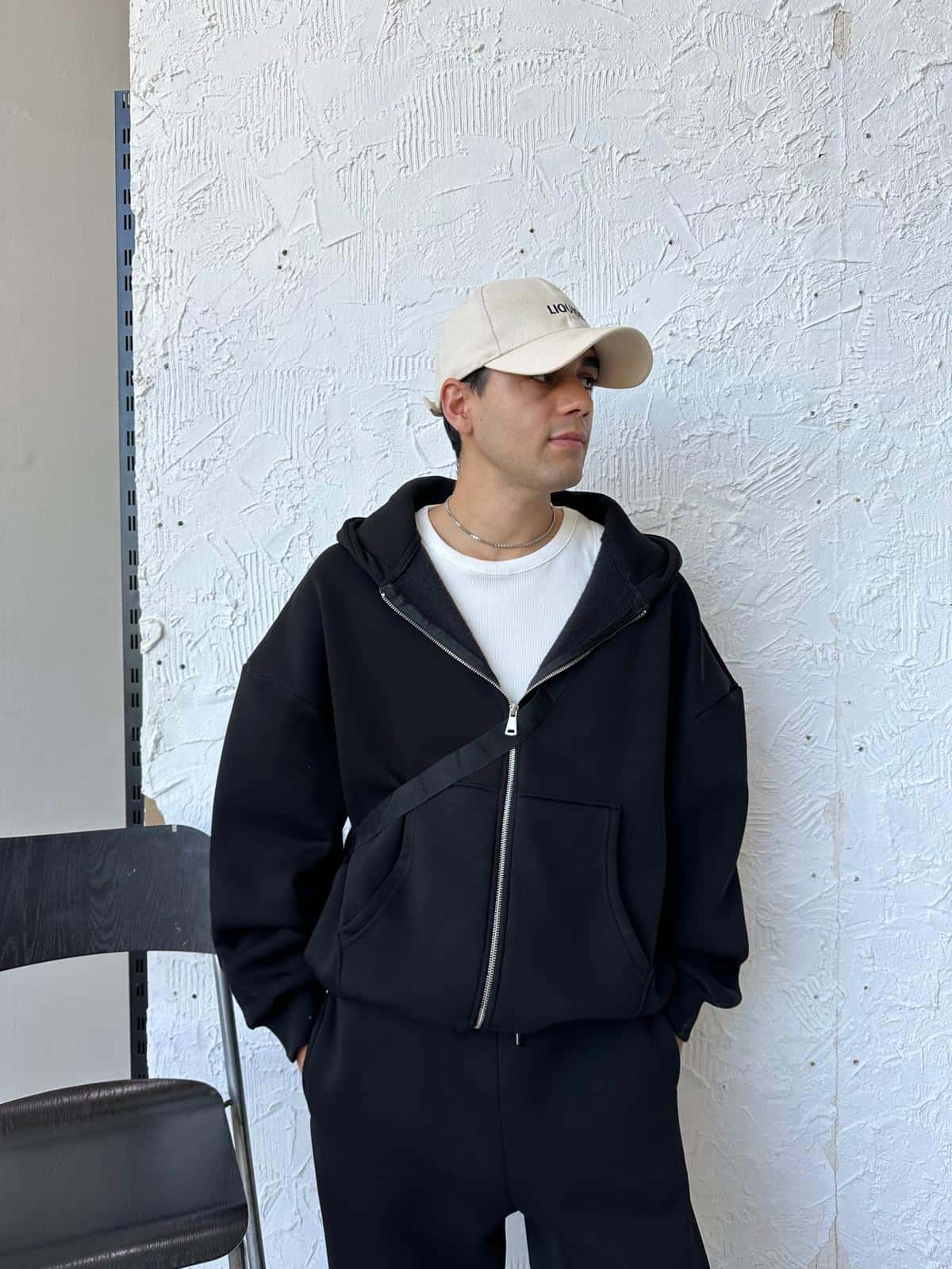 Black Oversized Basic Full Zipper